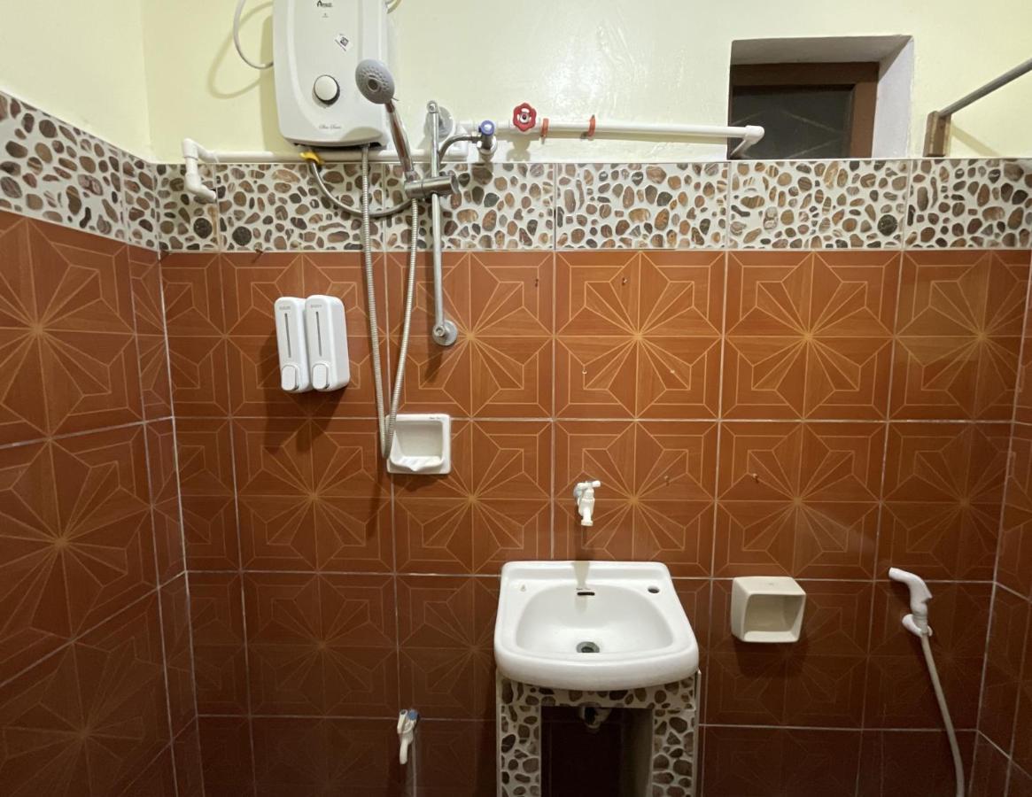 Lisa'S Guesthouse Basdiot Bagian luar foto